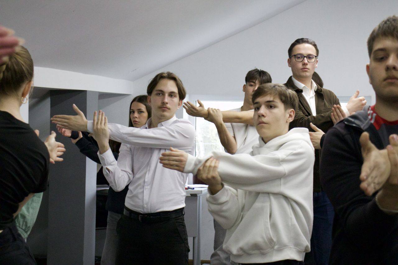 A doua zi de workshopuri din cadrul Festivalului Municipal de Teatru pentru Tineri „OSTENDE”