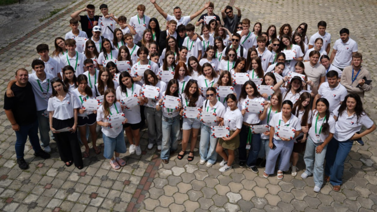 Aproape 100 de voluntari au participat la Școala de Vară dedicată dezvoltării voluntariatului în Chișinău